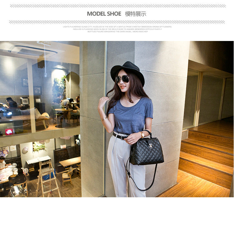 Leather bags 2021 new summer Lingge leather retro Doctor Bag Fashion Shoulder Bag hand Abysaz Kollectionz