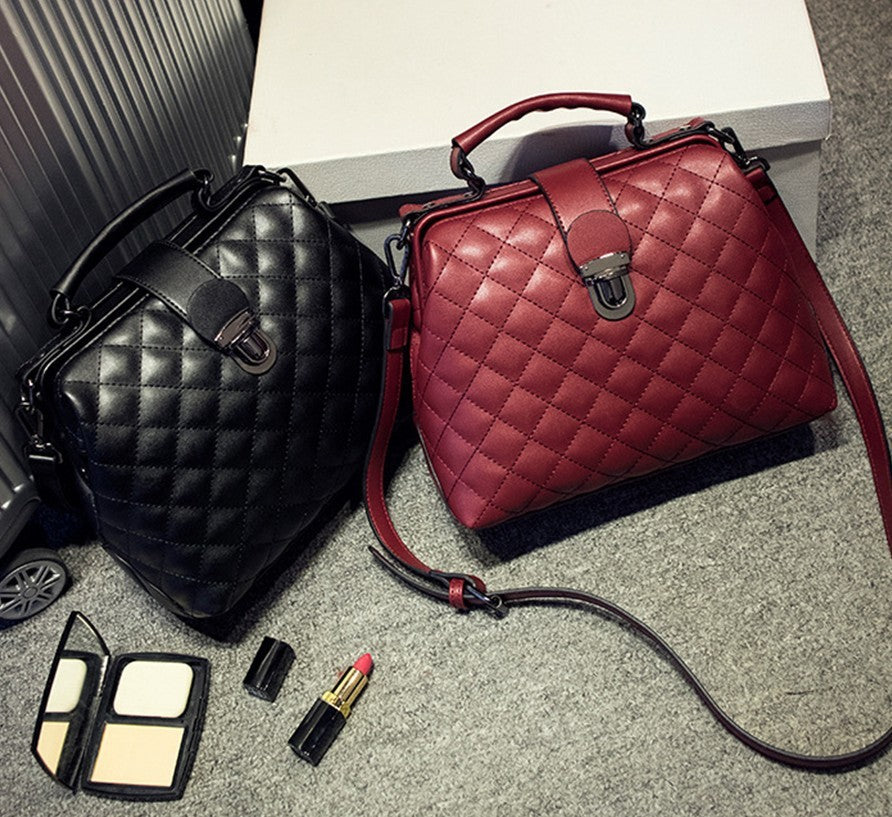 Leather bags 2021 new summer Lingge leather retro Doctor Bag Fashion Shoulder Bag hand Abysaz Kollectionz