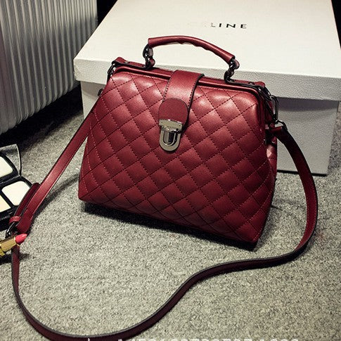 Leather bags 2021 new summer Lingge leather retro Doctor Bag Fashion Shoulder Bag hand Abysaz Kollectionz