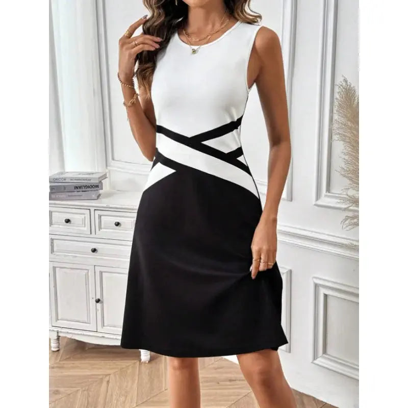 Women Summer Sleeveless Black and White round Neck Casual Loose Vest Dress