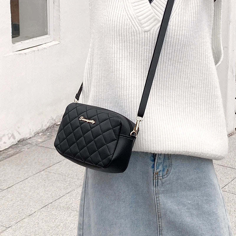 #228 Diamond-shaped quilted zipper square bag, metal lettering shoulder bag, fashionable woman shoulder bag, camera casual bag Abysaz Kollectionz