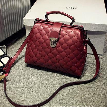 Leather bags 2021 new summer Lingge leather retro Doctor Bag Fashion Shoulder Bag hand Abysaz Kollectionz
